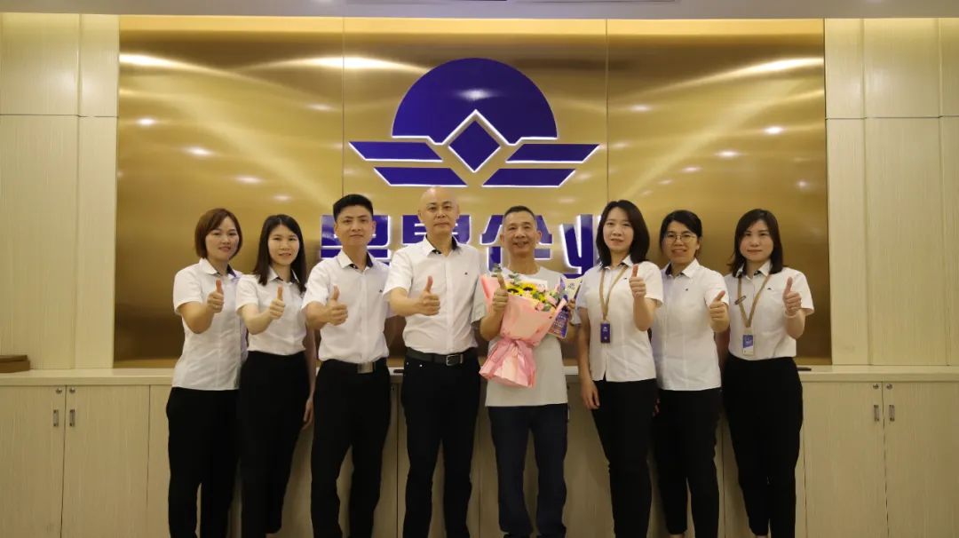 昊晟集團(tuán)征戰(zhàn)二十余載的老員工董應(yīng)光同志正式榮休6.jpg